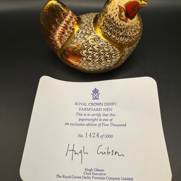 Royal Crown Derby "Farmyard Hen" limited edition paperweight no. 1424 of 5000. - Picture 10 of 12